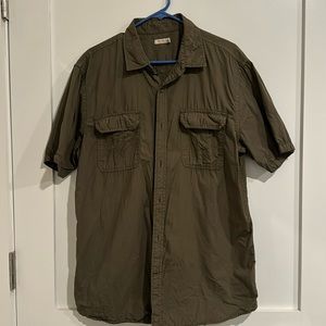 Sonoma Men’s Large Short Sleeve Button Down Casual Shirt - Camo Green